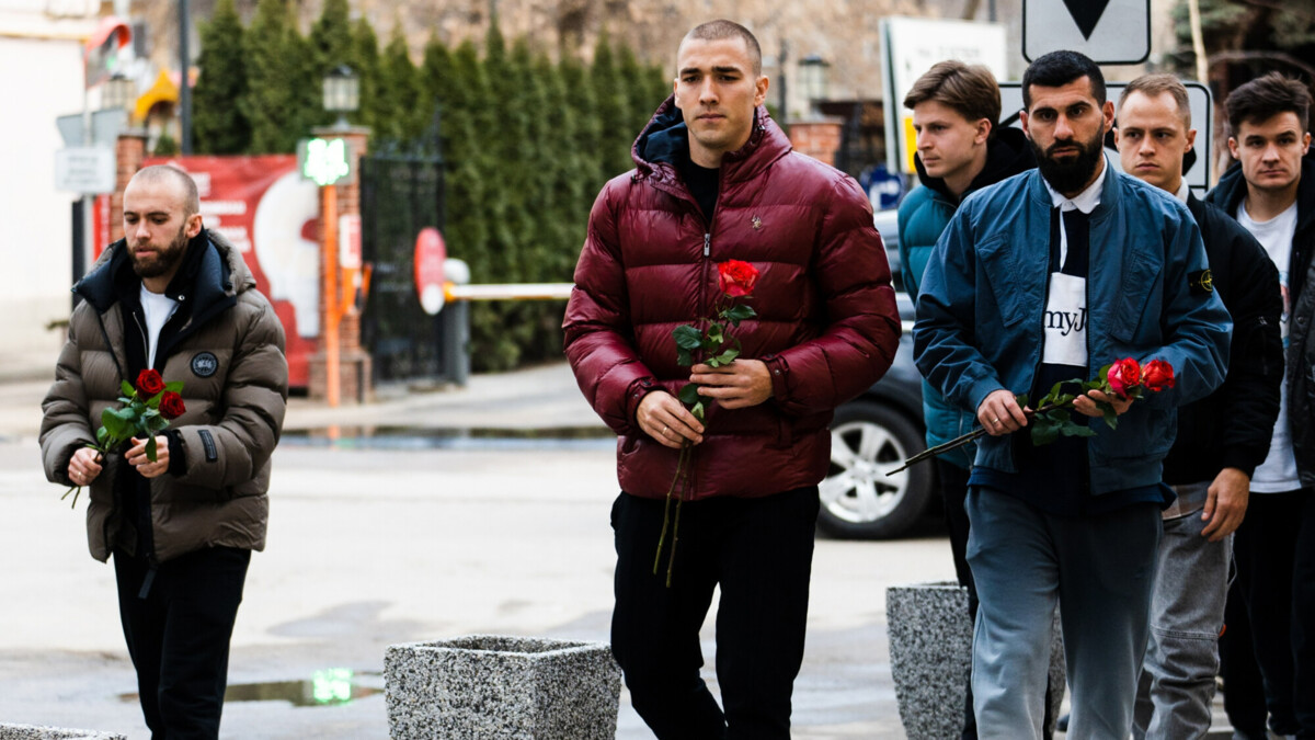 Футболисты «Факела» почтили память жертв теракта в «Крокус Сити Холле»