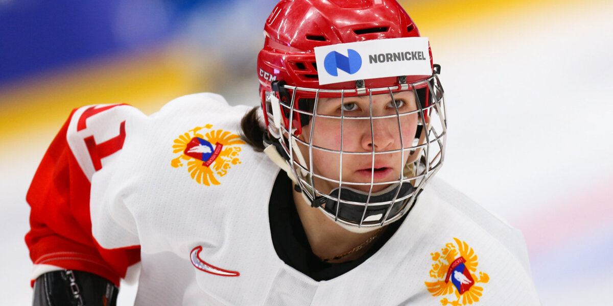 Российские хоккеистки крупно уступили Канаде на чемпионате мира