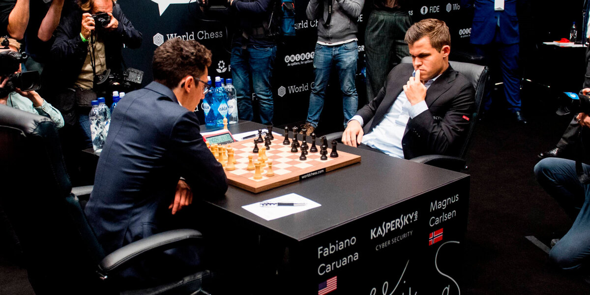 Карлсен и Каруана сыграли вничью в третьей партии матча за шахматную корону