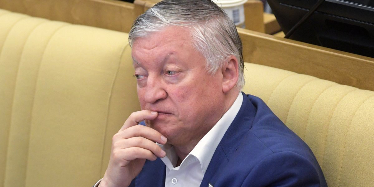 «Мы должны следовать правилам де Кубертена» — Карпов о рекомендации украинской федерации шахмат по рукопожатиям с россиянами