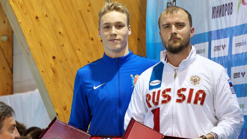 Российские тренеры по плаванию Карпеева и Луговкин получили нейтральный статус от World Aquatics