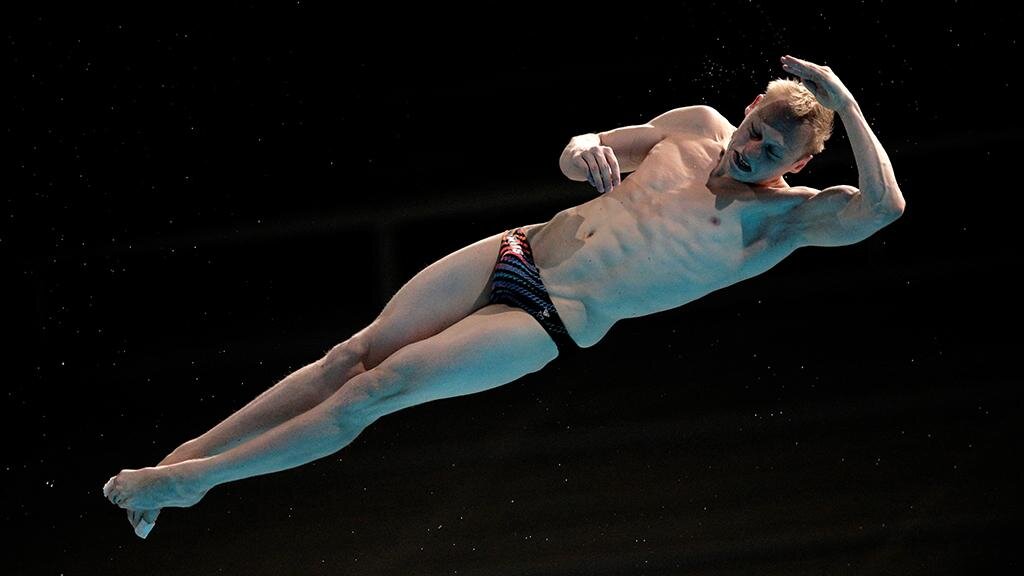 Захаров и Кузнецов взяли по медали ЧЕ в прыжках в воду с трехметрового трамплина