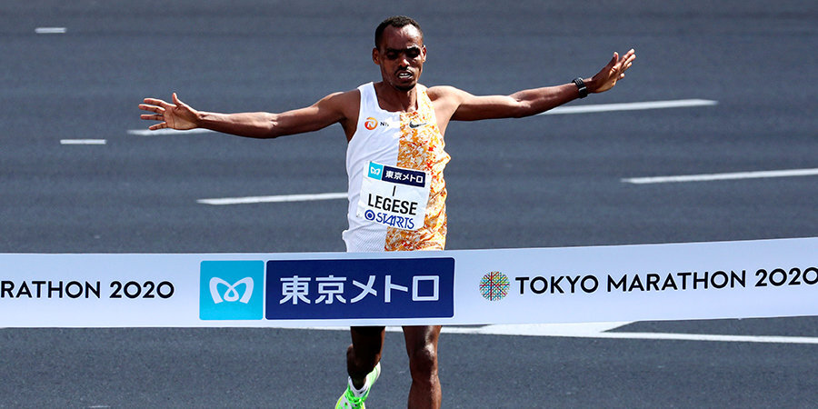 Эфиопец Легесе и израильтянка Чемтай-Сальпетер стали победителями Токийского марафона, часть участников не допустили из-за коронавируса