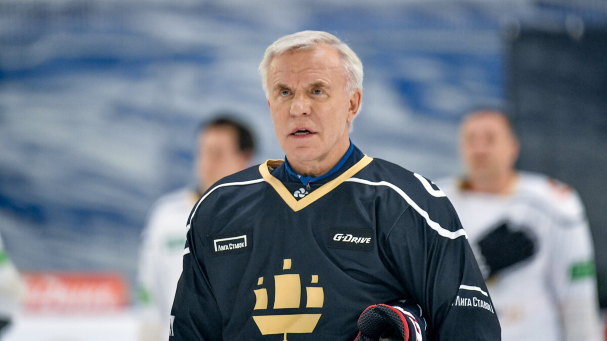 «А финским хоккеистам не жалко было получать русские деньги?» — Фетисов ответил экс‑владельцу «Йокерита»