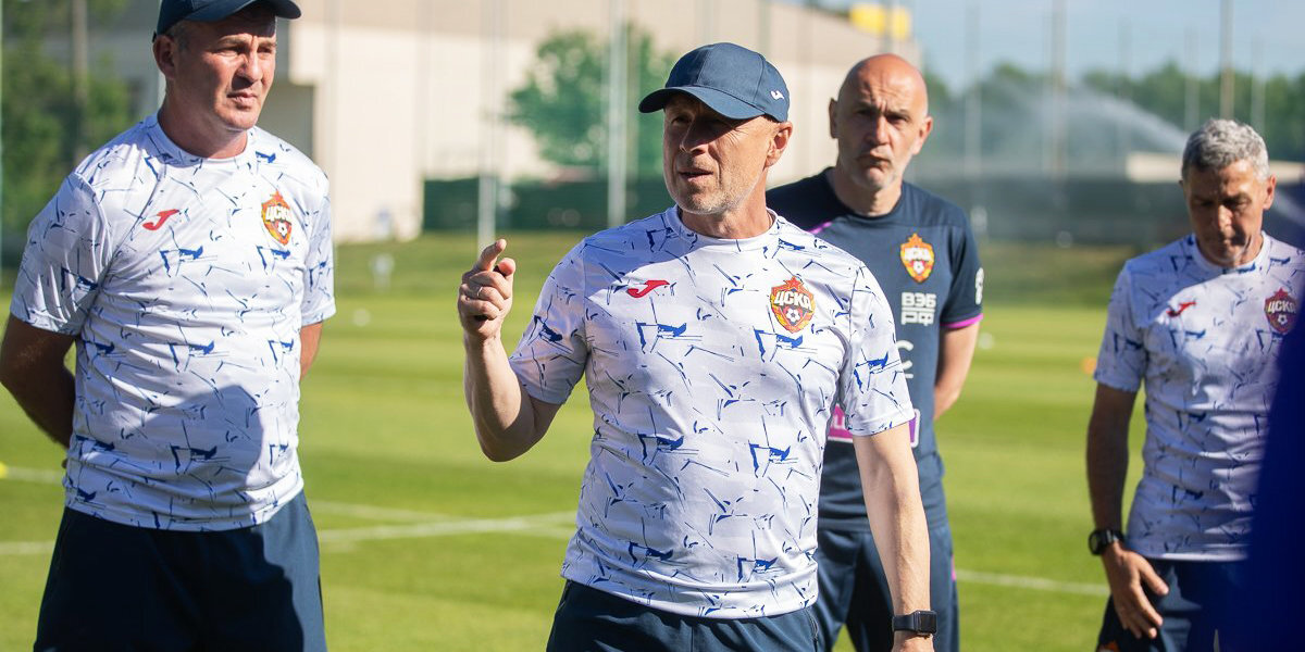 Тренер ЦСКА Федотов не хочет, чтобы Россия покинула УЕФА