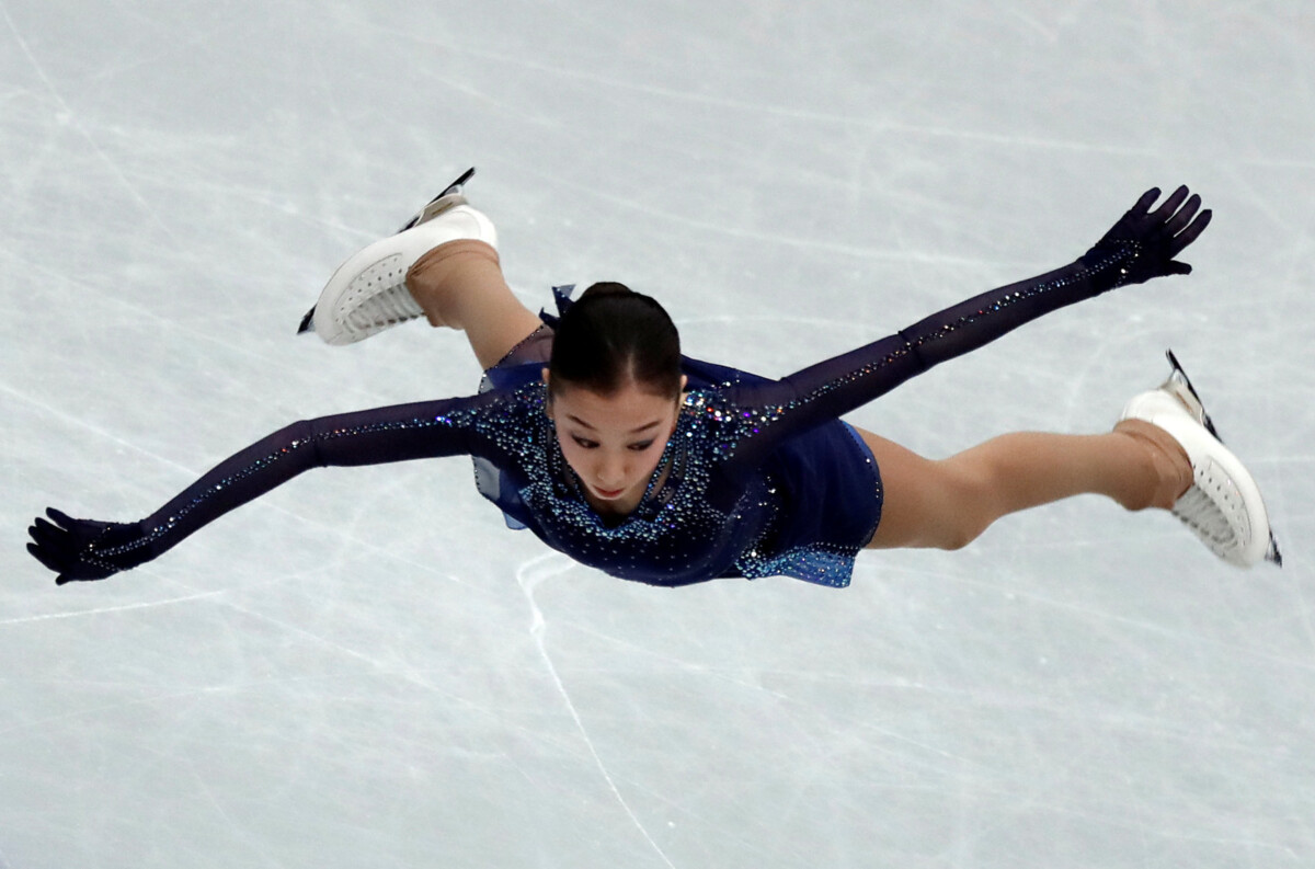 Турсынбаева стала первой в истории женщиной, исполнившей четверной прыжок на взрослых соревнованиях