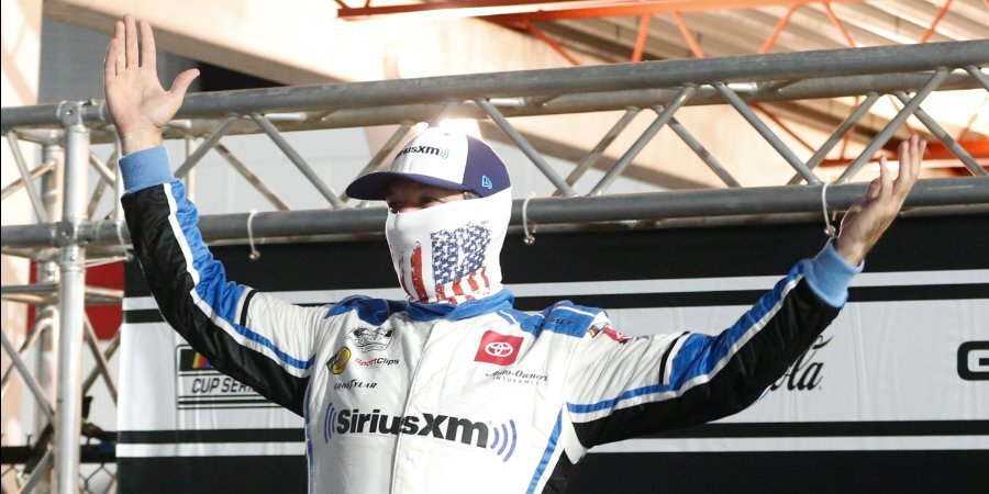 Труэкс выиграл гонку NASCAR на трассе в Мартинсвилле