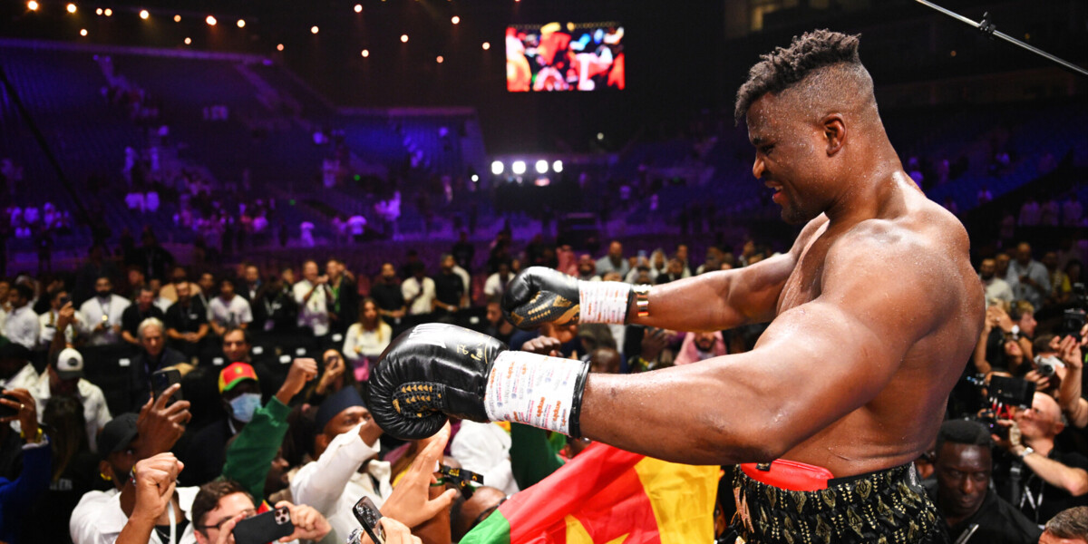 «Нганну еще может проводить боксерские бои, которые будут нравиться зрителям, но о чемпионских амбициях говорить не стоит» — Дрозд