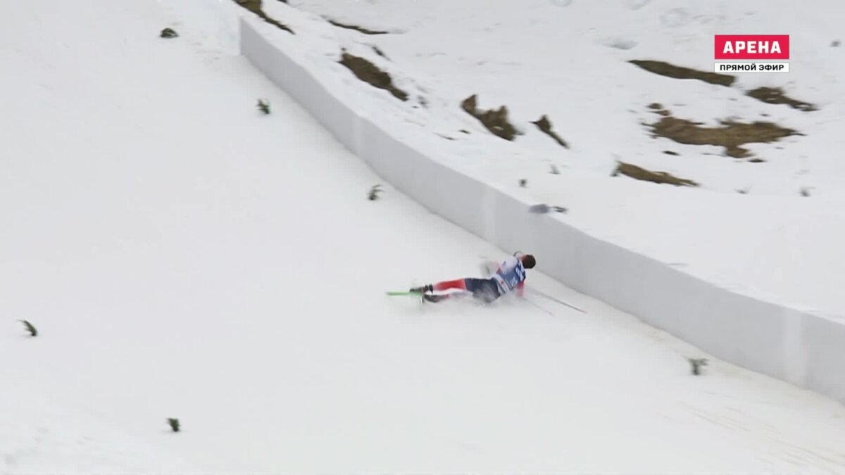 Упавший лыжник. Амундсен лыжник. Харальд Амундсен. Харальд Харб лыжи. Семён Крюгер лыжник падение.