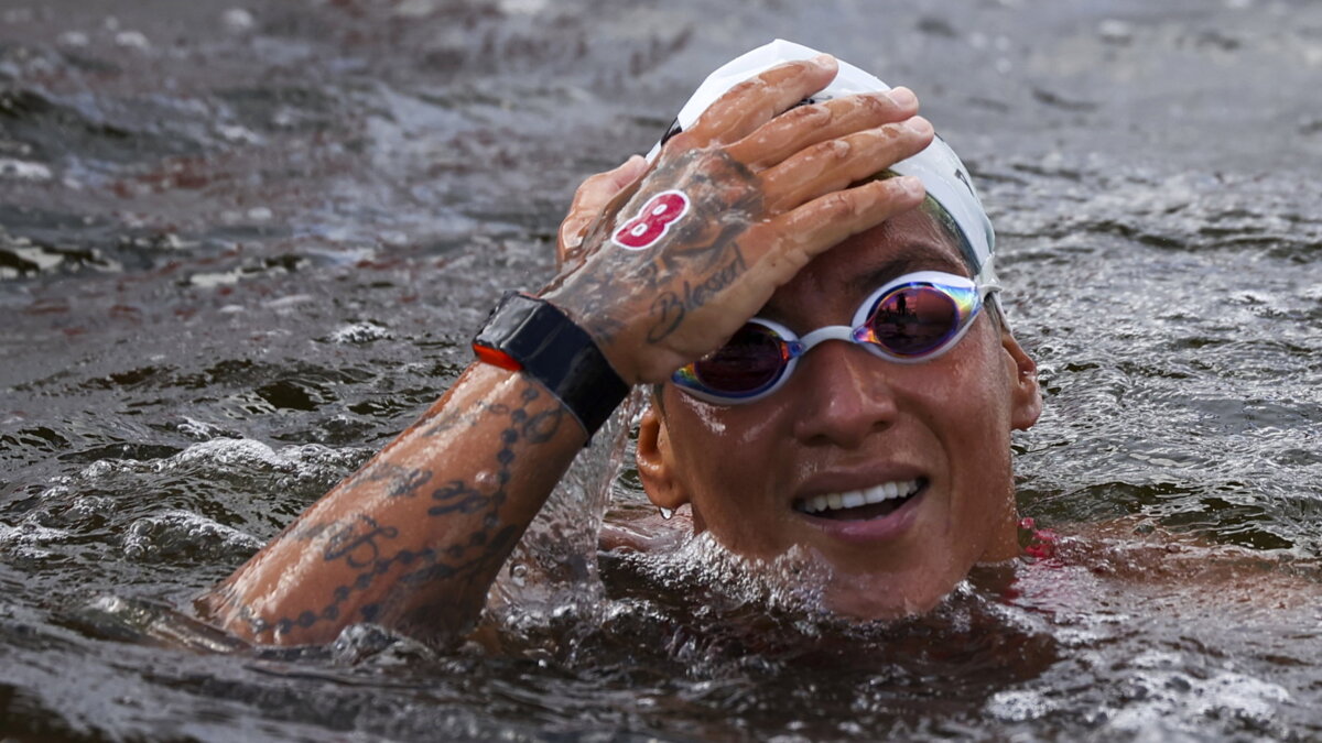 Кунья выиграла золото 25 км на ЧМ в Будапеште, китайские прыгуньи в воду продлили победную серию
