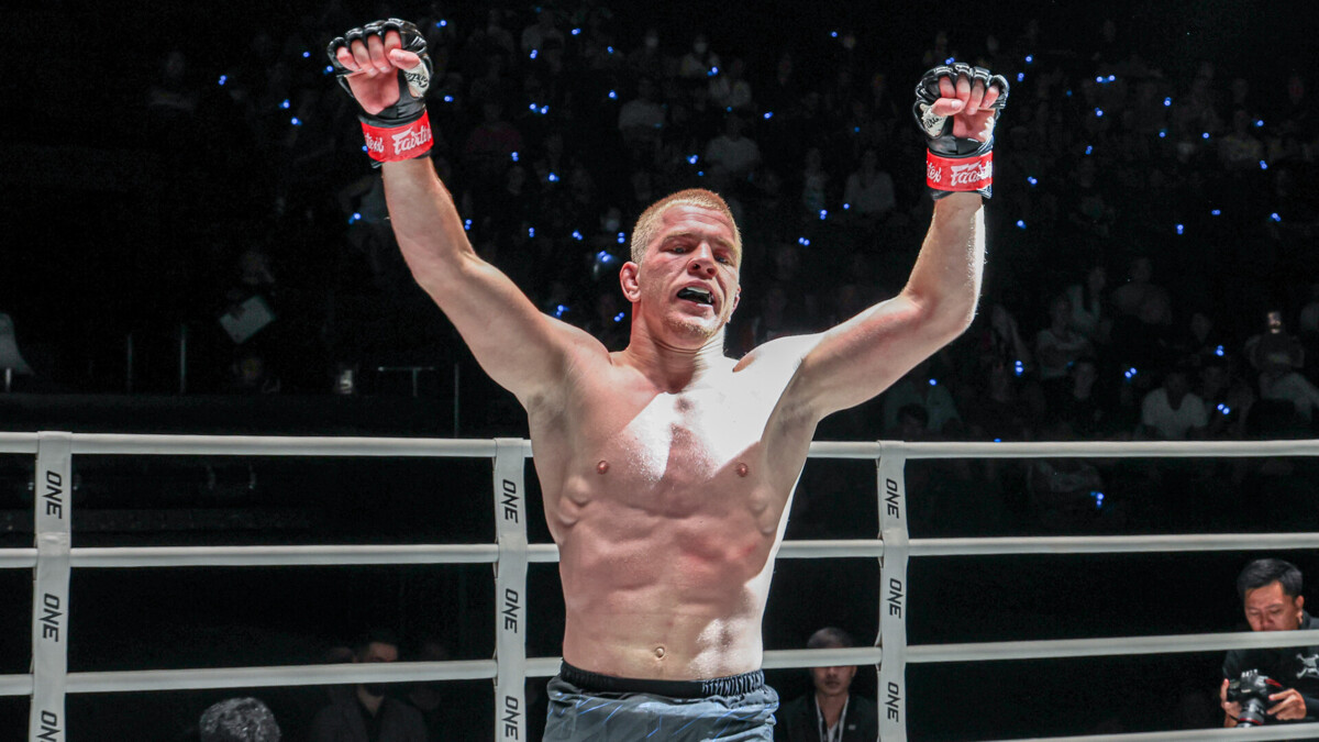 Паршиков, Бекмурзаев, Чангелия — российские бойцы на турнире ONE Friday Fights 51