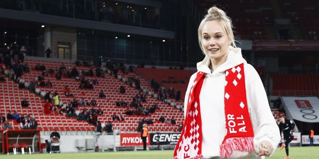 Олимпийская чемпионка Мельникова назвала своего любимого футболиста в РПЛ