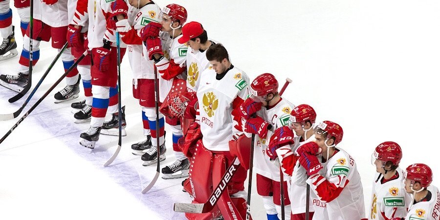 Сборная России с разгромным счетом проиграла Канаде в полуфинале МЧМ