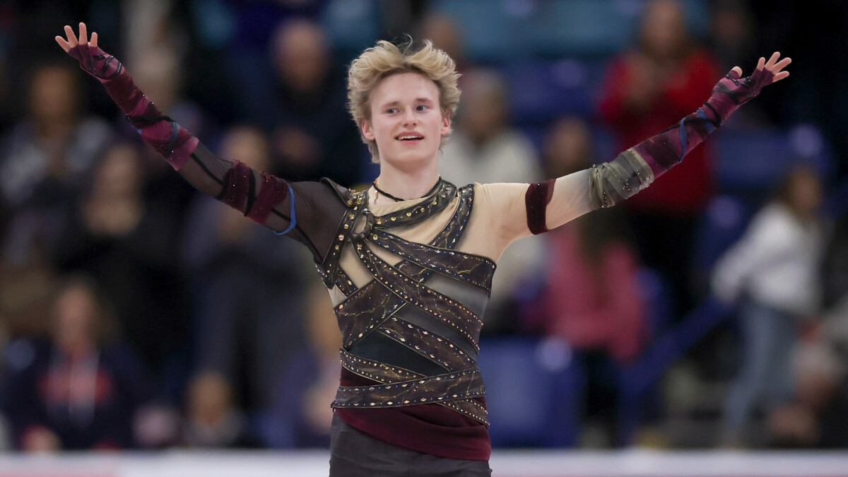 Фигурист Малинин выиграл короткую программу на Гран‑при Канады
