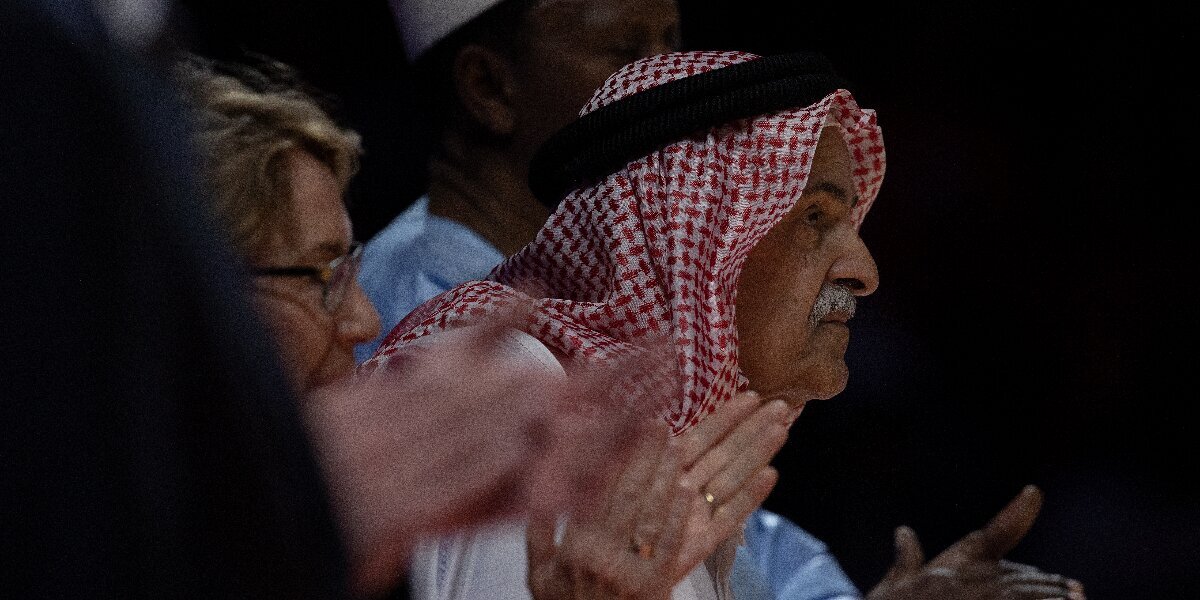Президентом FIBA единогласно избран катарский шейх