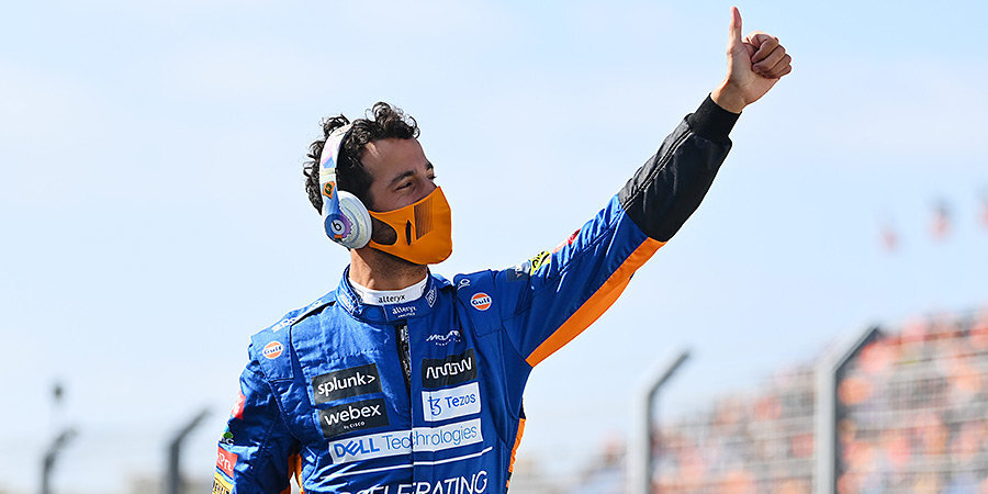 Риккьярдо признан гонщиком дня по итогам Гран-при Мексики