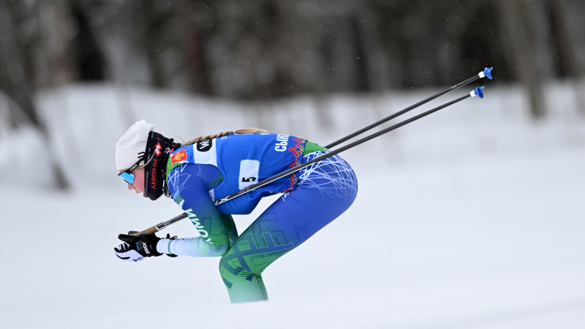 Лыжница Канева выиграла марафон на 50 км на чемпионате России в Апатитах