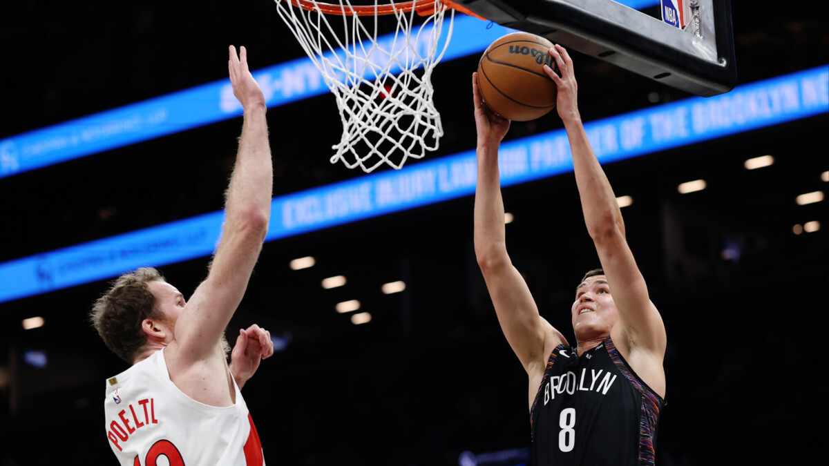 «Бруклин» проиграл «Торонто» в матче НБА, Демин набрал 16 очков