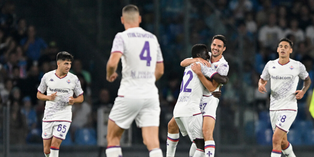 «Фиорентина» забила четыре мяча «Маккаби» в матче Лиги конференций в Венгрии