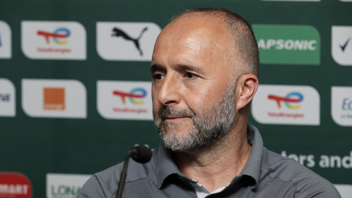 Сборная Алжира расторгла контракт с главным тренером после вылета из Кубка африканских наций