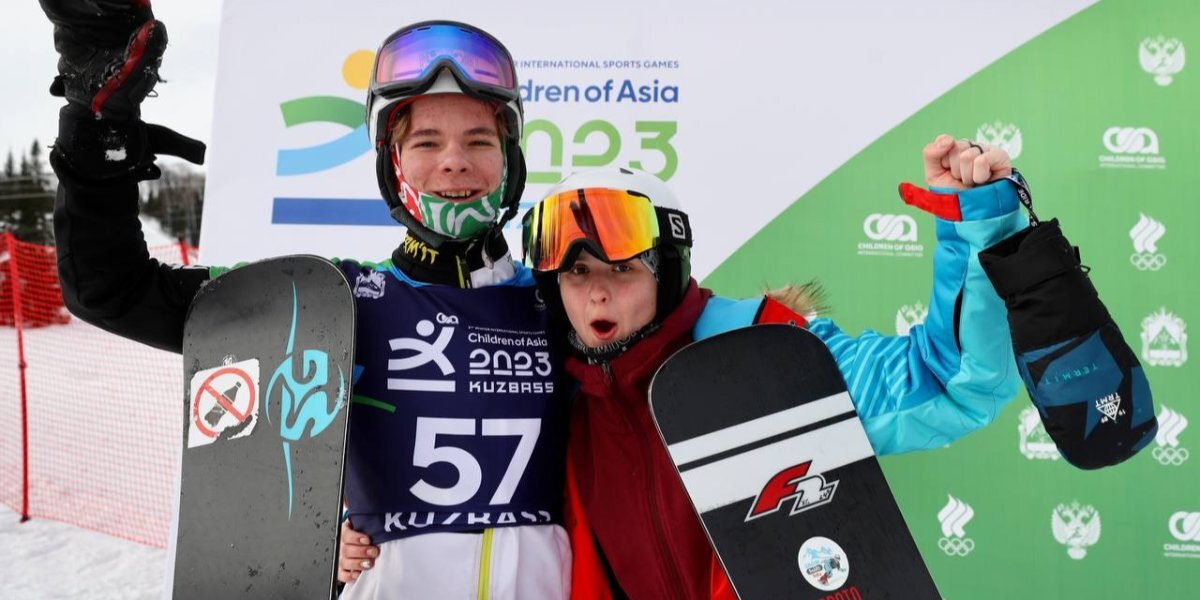 Сноубордисты Хуртин и Травиничева завоевали золото в параллельном слаломе на соревнованиях «Дети Азии»
