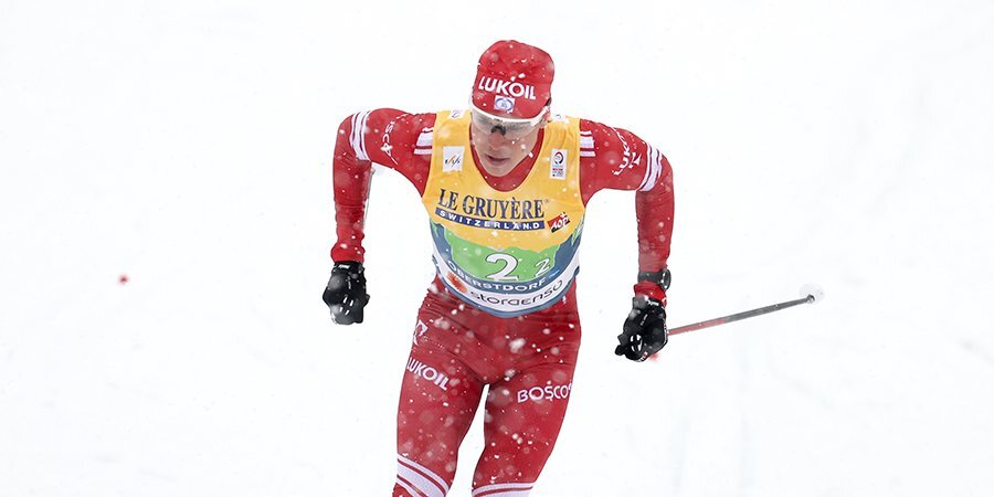 Якимушкин сообщил, что разодрал ногу до крови во время заключительной гонки «Тур де Ски»