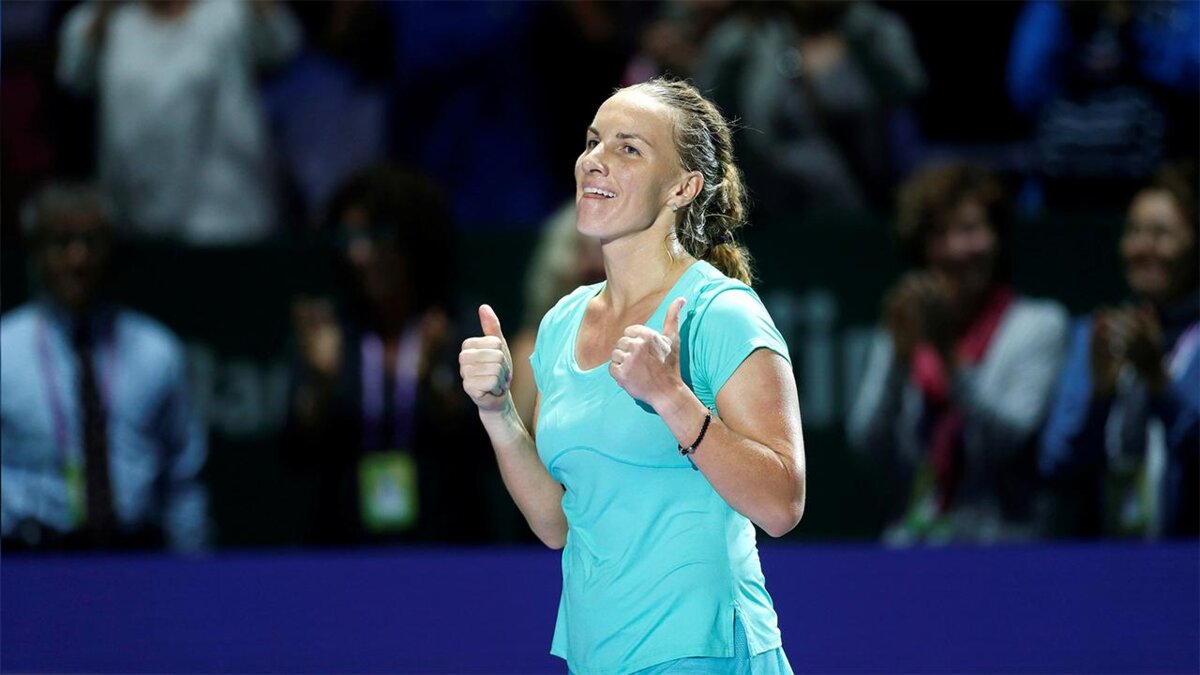 Кузнецова стартовала на Открытом чемпионате Австралии с победы над 15-й сеяной Вондроушовой