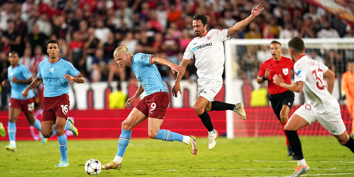 Дубль Холанда помог «Манчестер Сити» разгромить «Севилью» на старте ЛЧ, «Милан» сыграл вничью с «Зальцбургом»