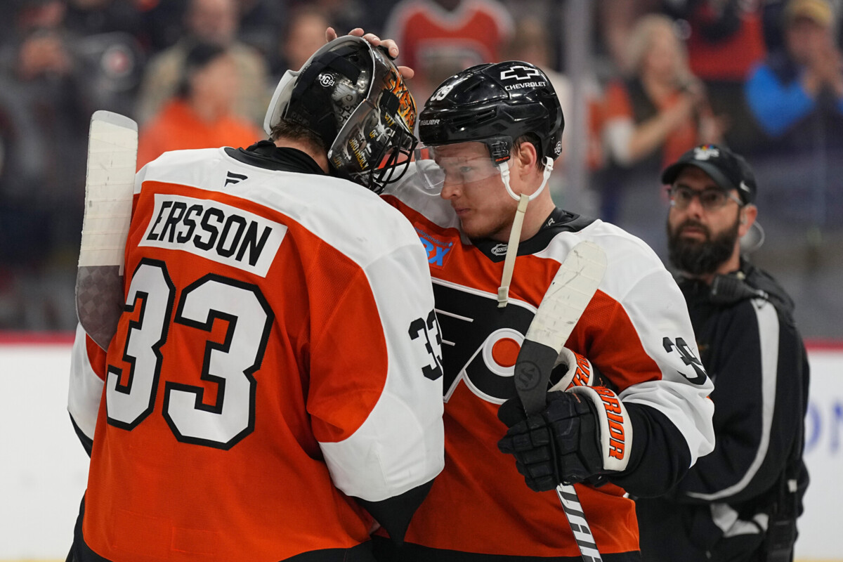 Российский хоккеист разрывает НХЛ. Благодарит клуб за увольнение тренера