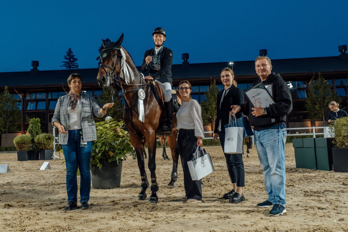 Emerald Stables Cup: Большой турнир по конкуру на новой площадке конного  спорта России