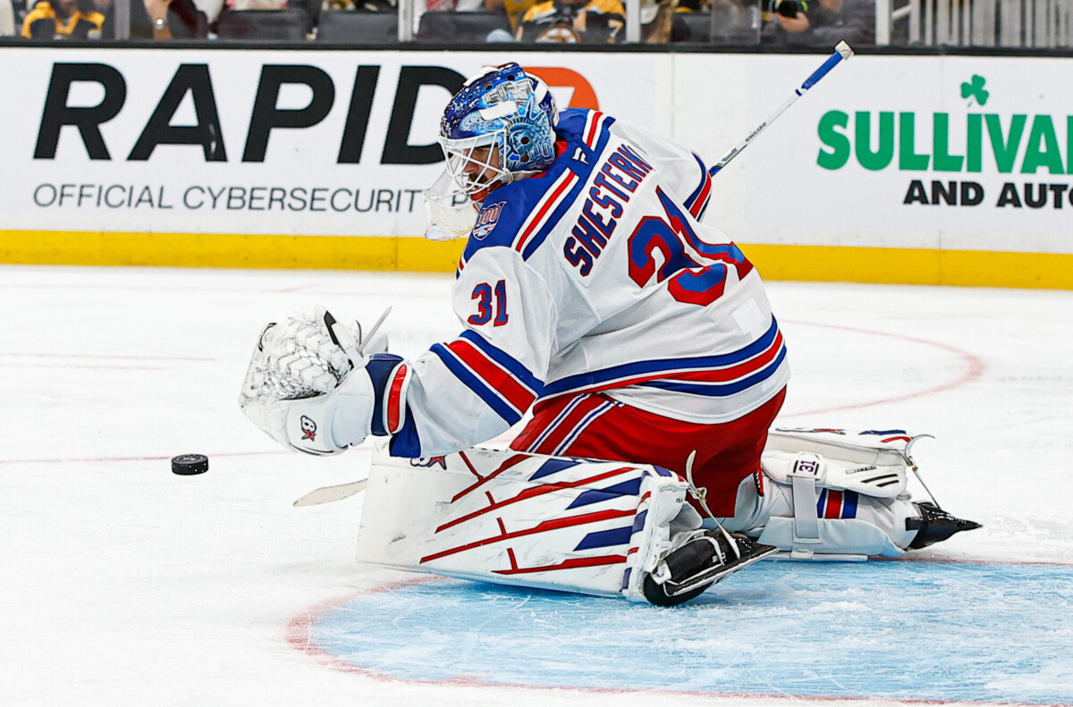 Вратаря из России досрочно «наградили» в НХЛ. Такое признание дорогого стоит