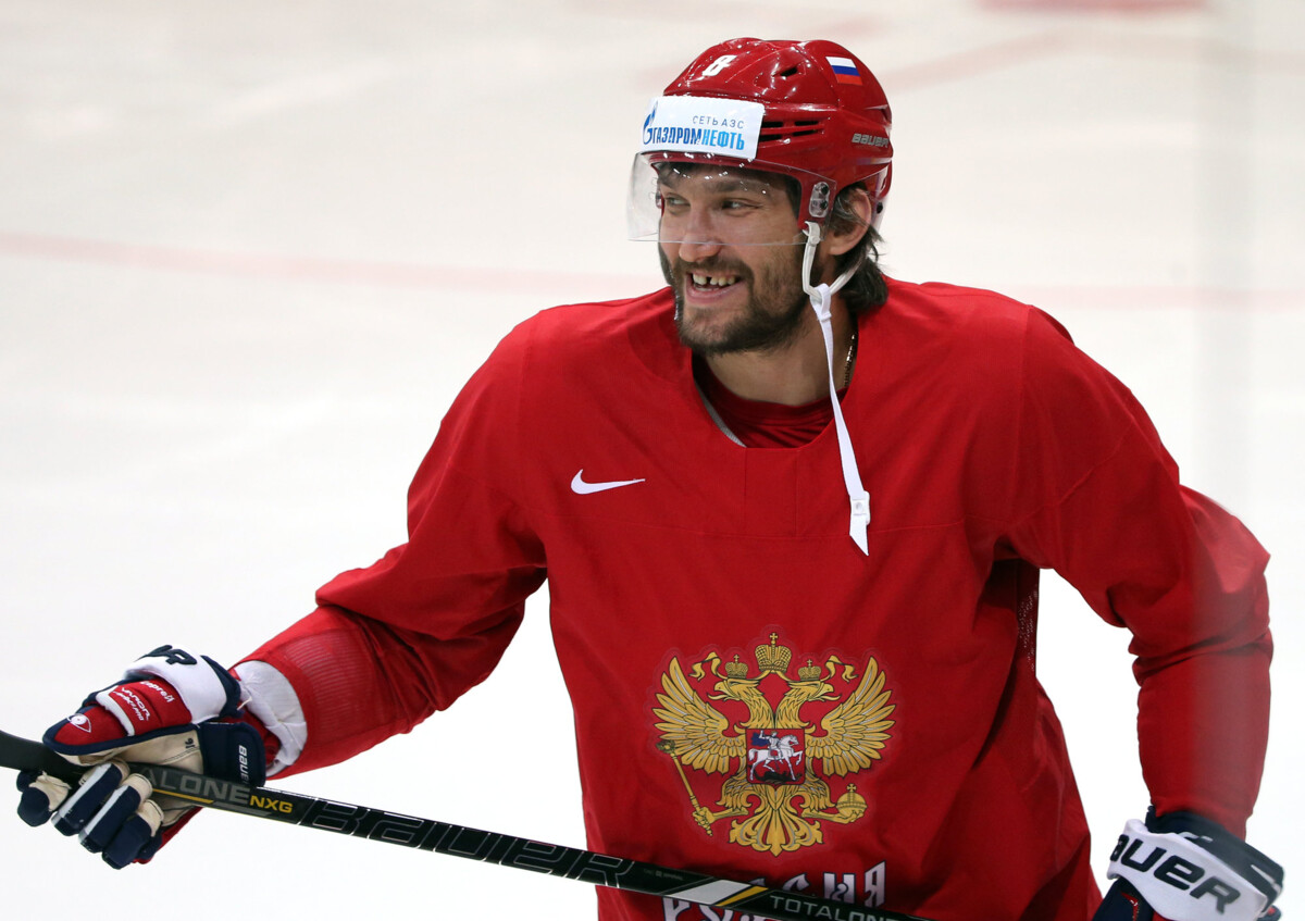 Россию требуют вышвырнуть из хоккея. Финнов корёжит после исторического позора