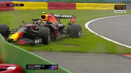 Серхио Перес попал в аварию и выбыл с Гран-при Бельгии за полчаса до старта