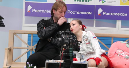 Ученица Плющенко вышла из себя после проката. Научите Соню проигрывать!