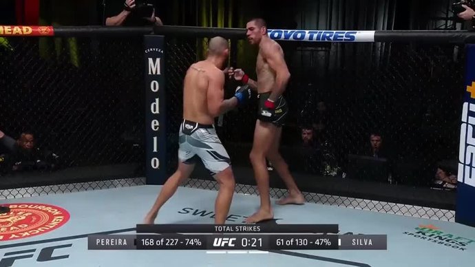 UFC. Алекс Перейра против Бруно Силва (видео)