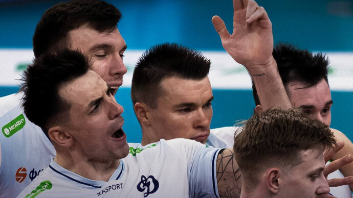 Волейболисты московского «Динамо» нанесли «Локомотиву» первое поражение в сезоне Суперлиги, петербургский «Зенит» возглавил таблицу