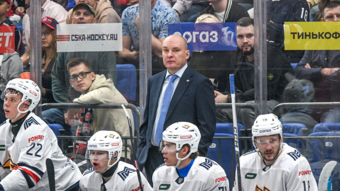 Андрей Разин из «Металлурга» получил награду лучшему тренеру сезона в КХЛ