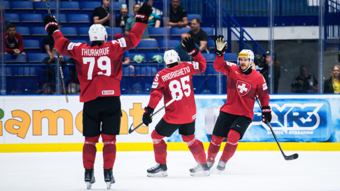 Сборная Швейцарии обыграла Германию и вышла в полуфинал чемпионата мира по хоккею