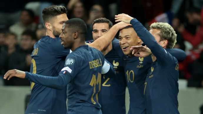 Футболисты сборной Франции устроили вечеринку с веселящим газом после матча с Чили — СМИ