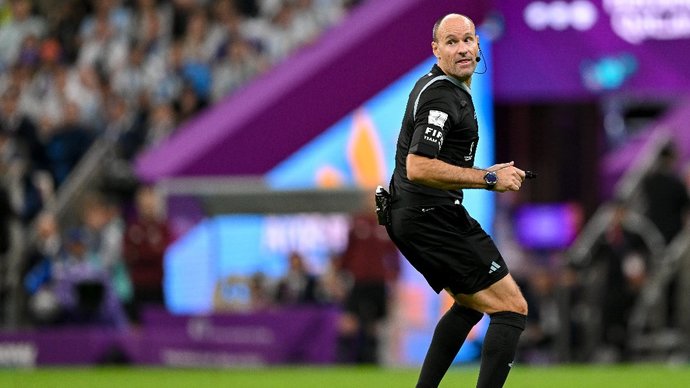 Нидерланды — Аргентина — 1:2. Арбитр добавил 10 минут ко второму тайму матча ¼ финала ЧМ-2022