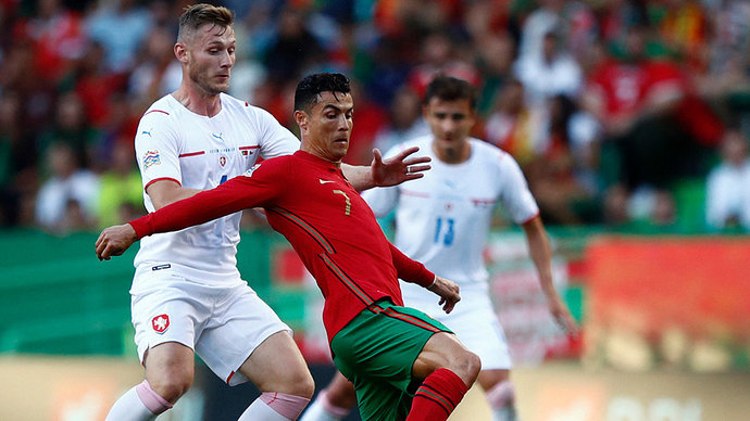 Сборная Португалии обыграла команду Чехии в Лиге наций, испанцы победили швейцарцев