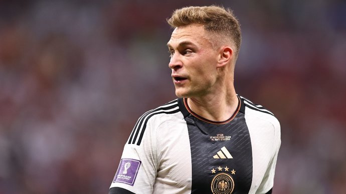 Испания — Германия — 1:0. Немец Киммих получил желтую карточку на 60-й минуте матча ЧМ-2022