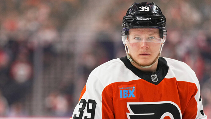 Суперталант из России потерялся в НХЛ. О великой карьере можно забыть