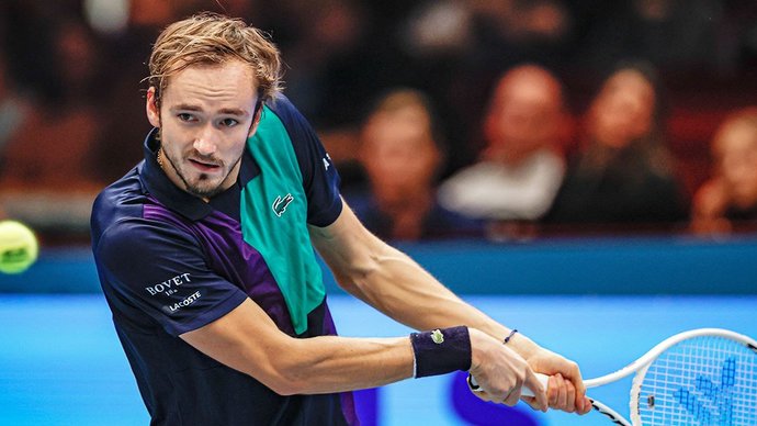 Медведев победил Тима и вышел в четвертьфинал турнира в Вене