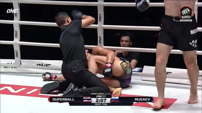 Мусаев отправил в нокаут Супербола (видео). One FC. MMA/Единоборства (видео)