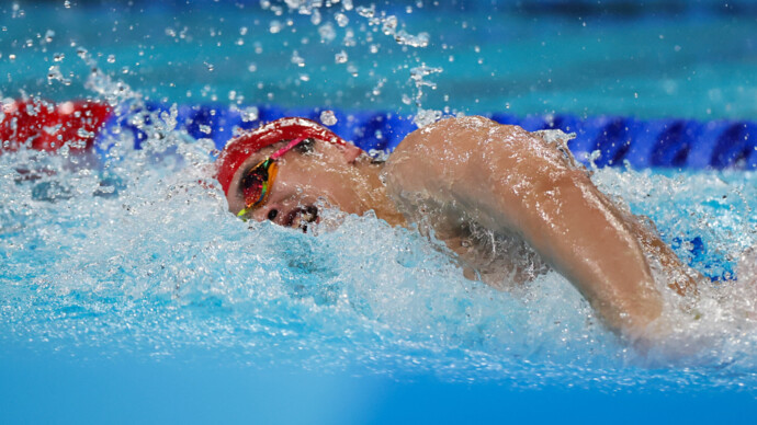 Китайский пловец Пань Чжаньлэ с мировым рекордом выиграл золото Олимпиады‑2024 на дистанции 100 метров вольным стилем