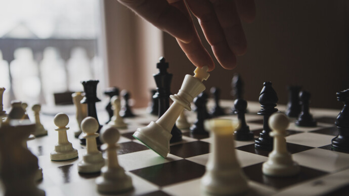 FIDE обратится в МОК за консультацией по вопросу допуска российских шахматистов к международным турнирам