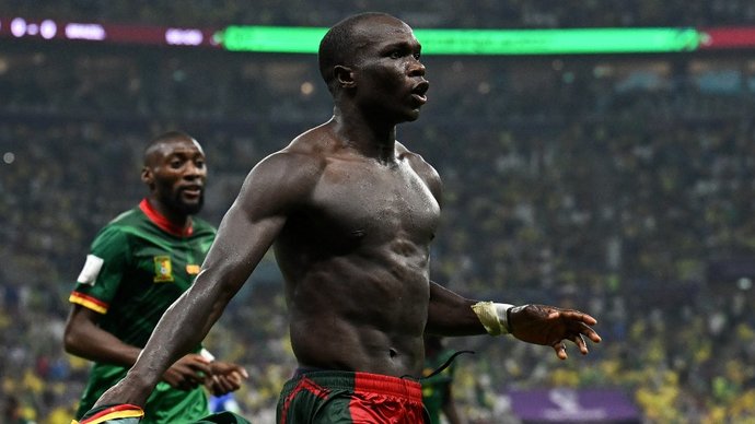 Камерун в меньшинстве обыграл Бразилию на ЧМ-2022, но покинул турнир