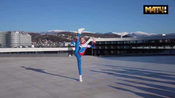 Будущие звёзды российской гимнастики пока только мечтают о признании и не прекращают тренировки даже на каникулах (видео)