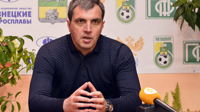 Дзуцев не возглавит «Новосибирск», несмотря на подписанный контракт. Лоббируется кандидатура Газзаева